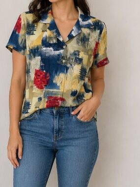 Notations Short Sleeve Abstract Button-Up Shirt in Yellow, Navy & Red Size M